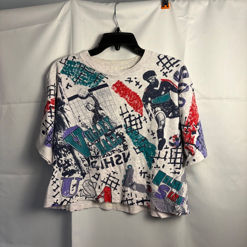 Vintage Trends USA All Over Print Sport T-Shirt Cropped 90s Volleyball Soccer OS